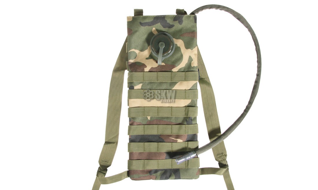 DELTA TACTICS WOODLAND CAMELBAK WITH WATERBAG