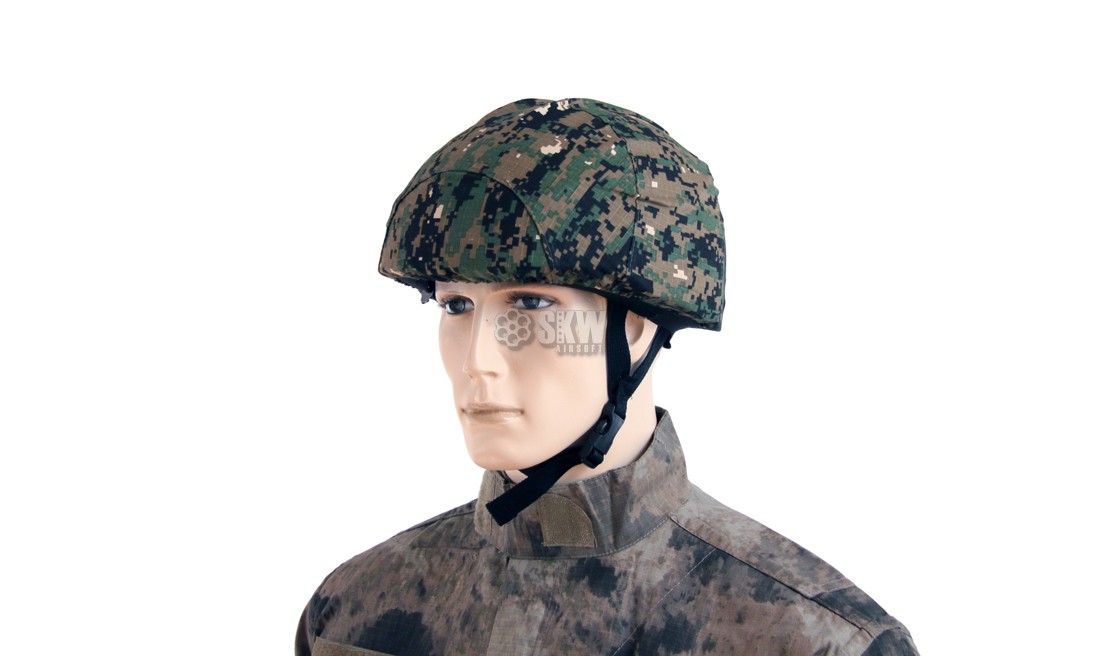 DIGITAL WOODLAND HELMET COVER