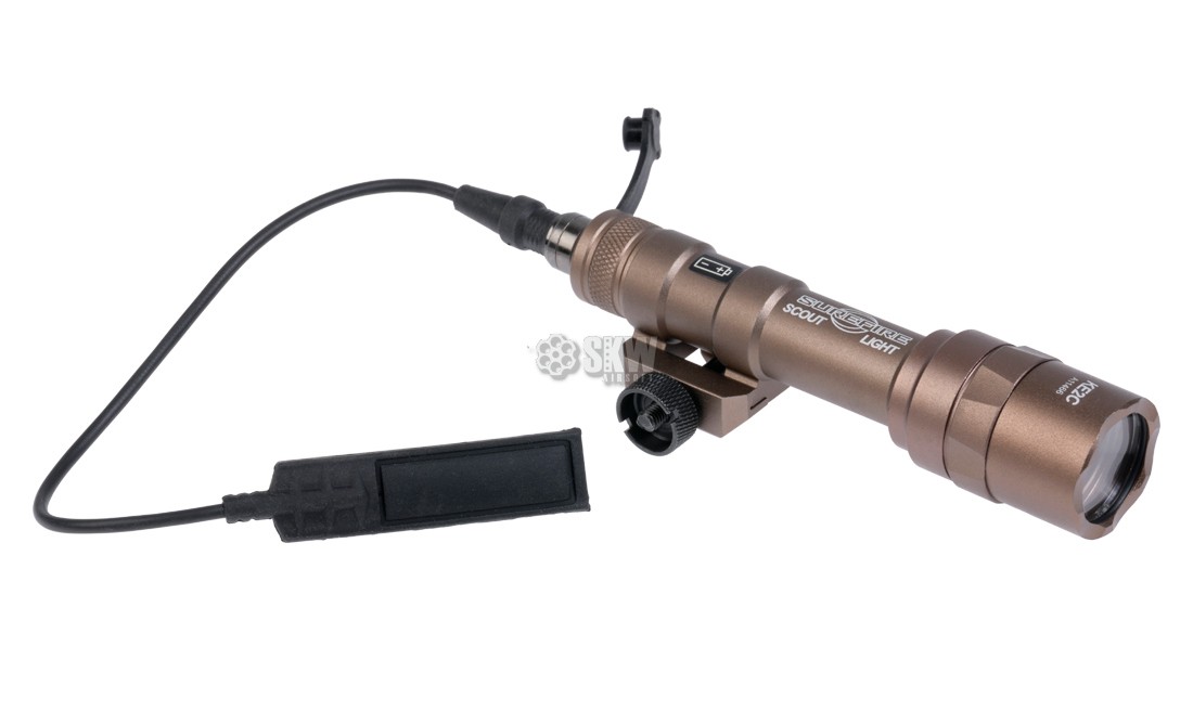 LINTERNA TÁCTICA M600U 500 LUMENS TAN ELEMENT