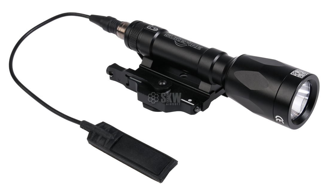 TACTICAL FLASHLIGHT M620P 630 LUMENS ELEMENT