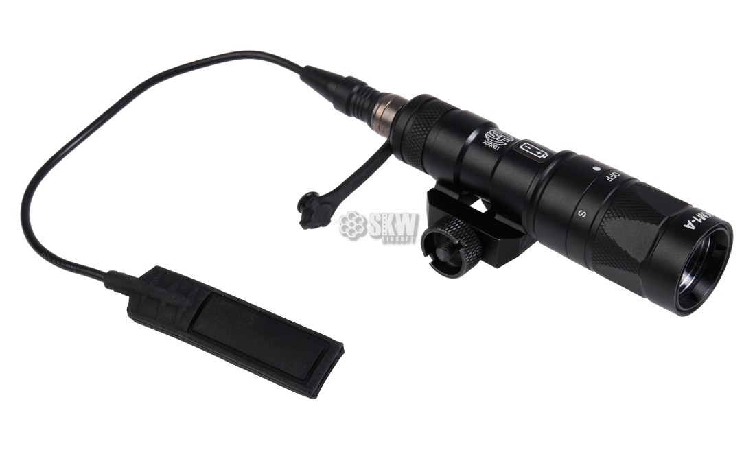 TACTICAL FLASHLIGHT M300W 120 LUMENS ELEMENT