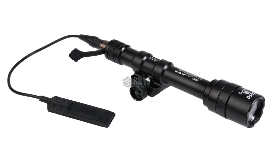 LINTERNA TÁCTICA M600AA 200 LUMENS ELEMENT